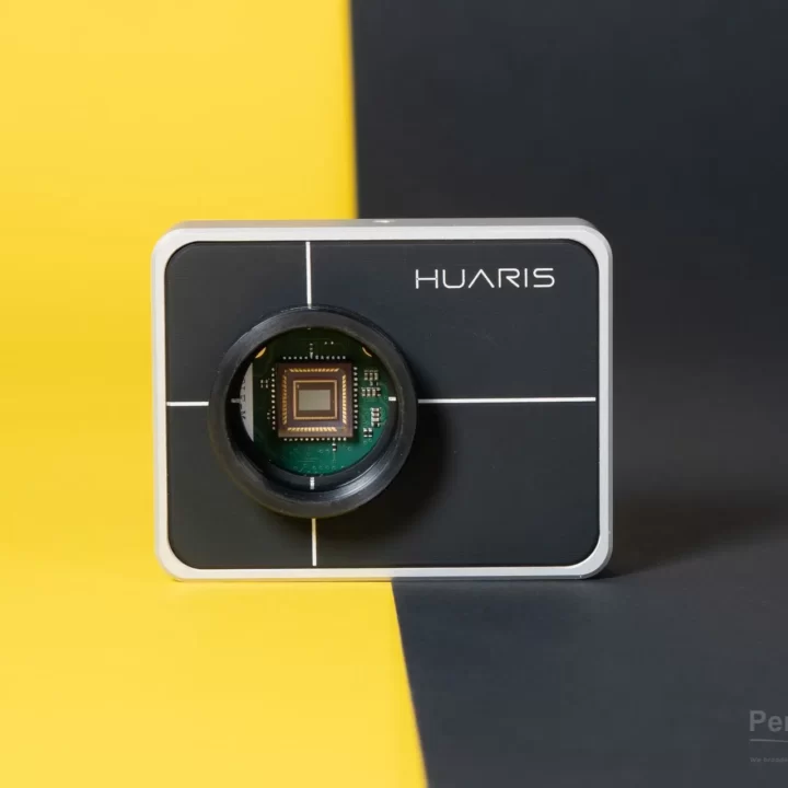 Huaris1 laser beam profiler for preventive maintenance 1063